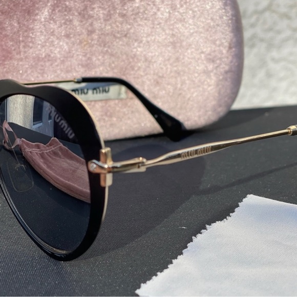 COPY - NWOT Miu Miu Black Heart Shaped Mirrored Sunglasses - Picture 3 of 6